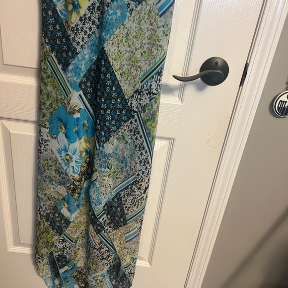 Long Dress - Picture 4 of 6